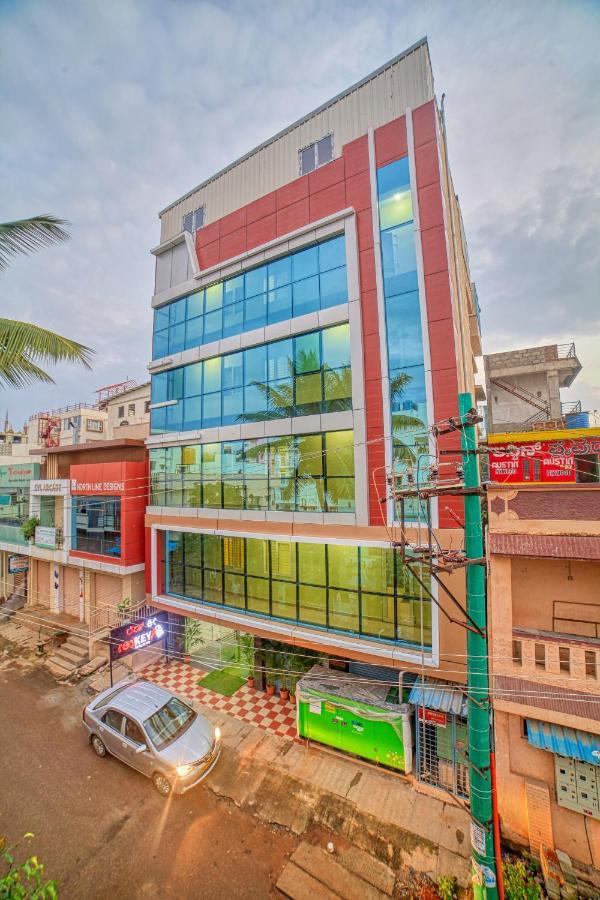 Redkey Inn Hotel Near Bangalore Airport Airport Pickup & Drop Available 24X7 Yelahanka Kültér fotó